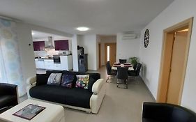 Apartments Bora